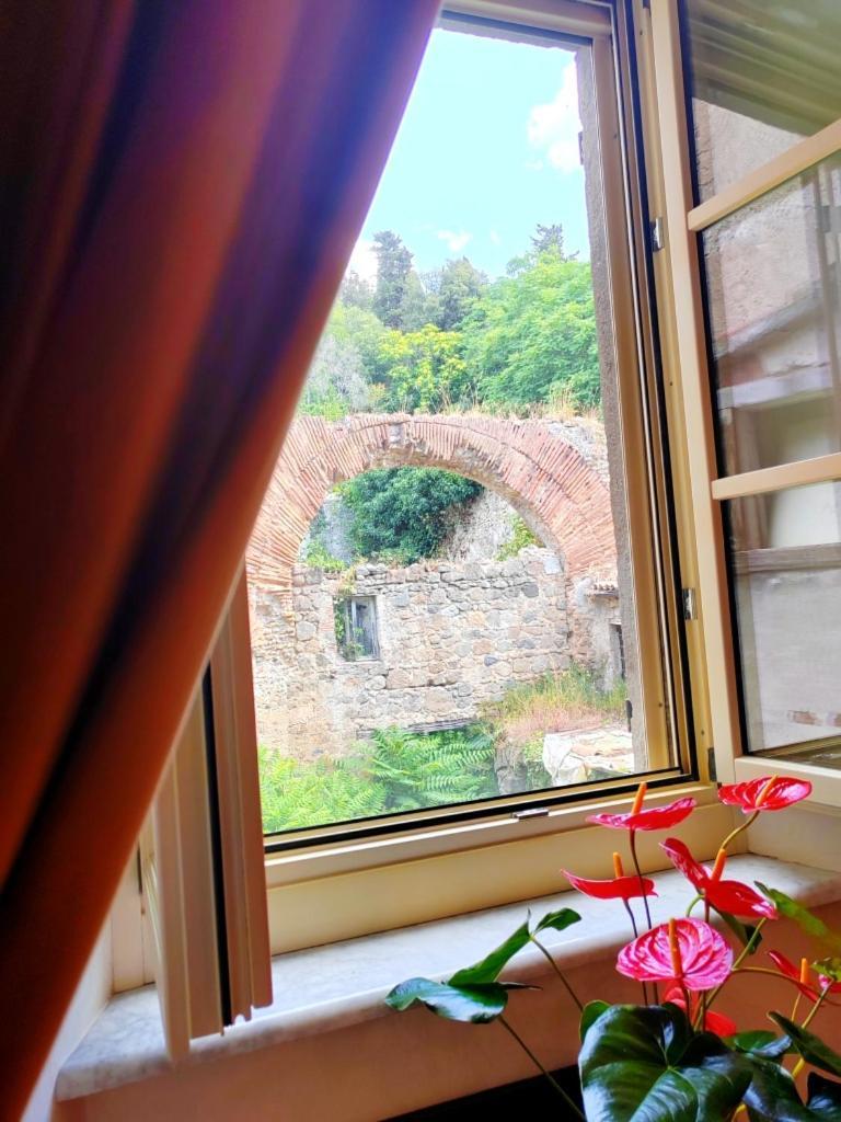 La Casa Di Agartha Bed and Breakfast Bolsena Eksteriør billede